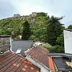 Au Pied Du Château T3