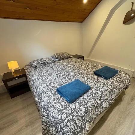 Daire Au Pied Du Chateau T3 *