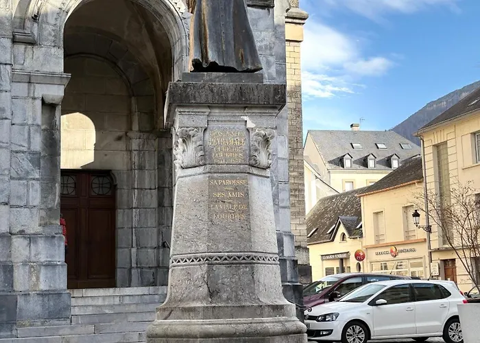 Au Pied Du Chateau T3 Lourdes